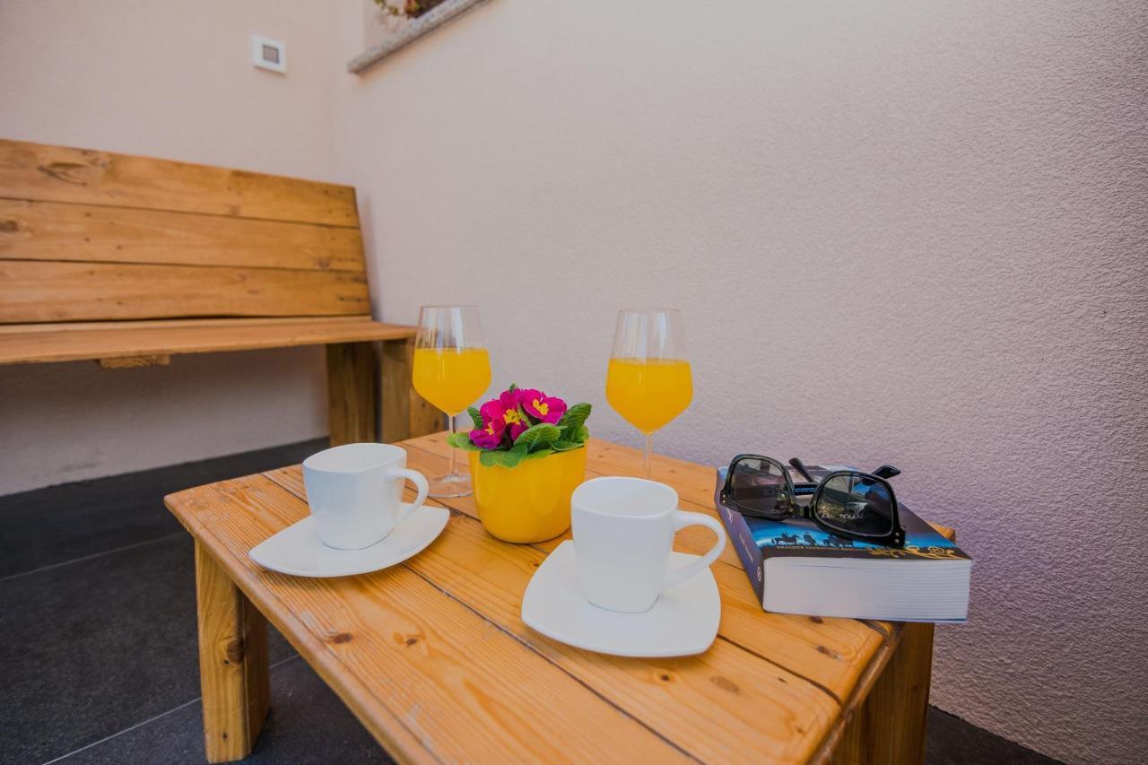 Lovely Apartment M&K In Peaceful Area - ザダル エクステリア 写真